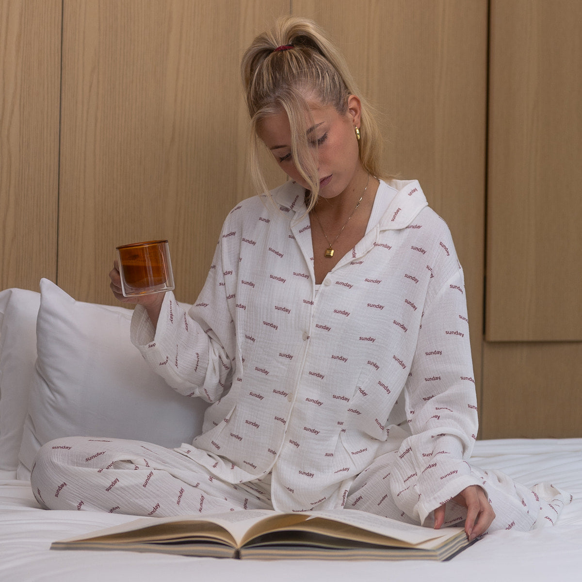'a sunday morning' pyjama top - white