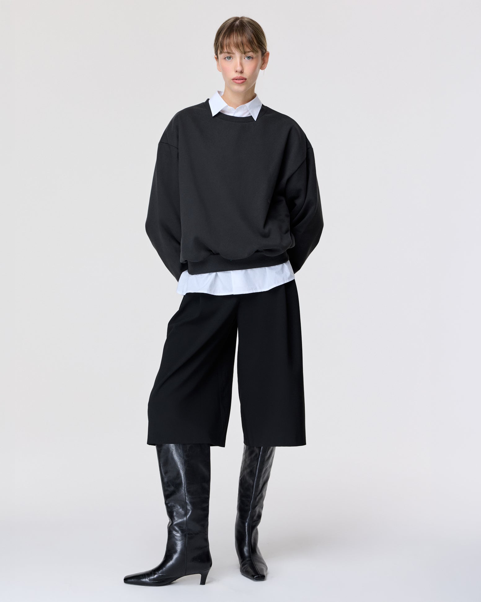 heavyweight script crewneck