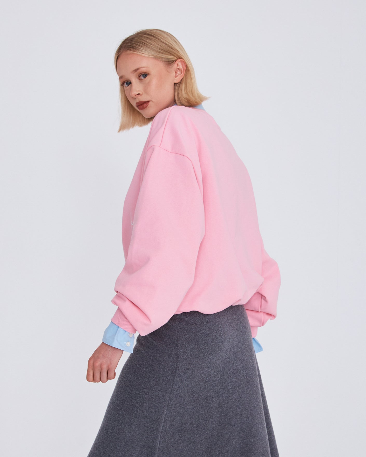 heavyweight script crewneck