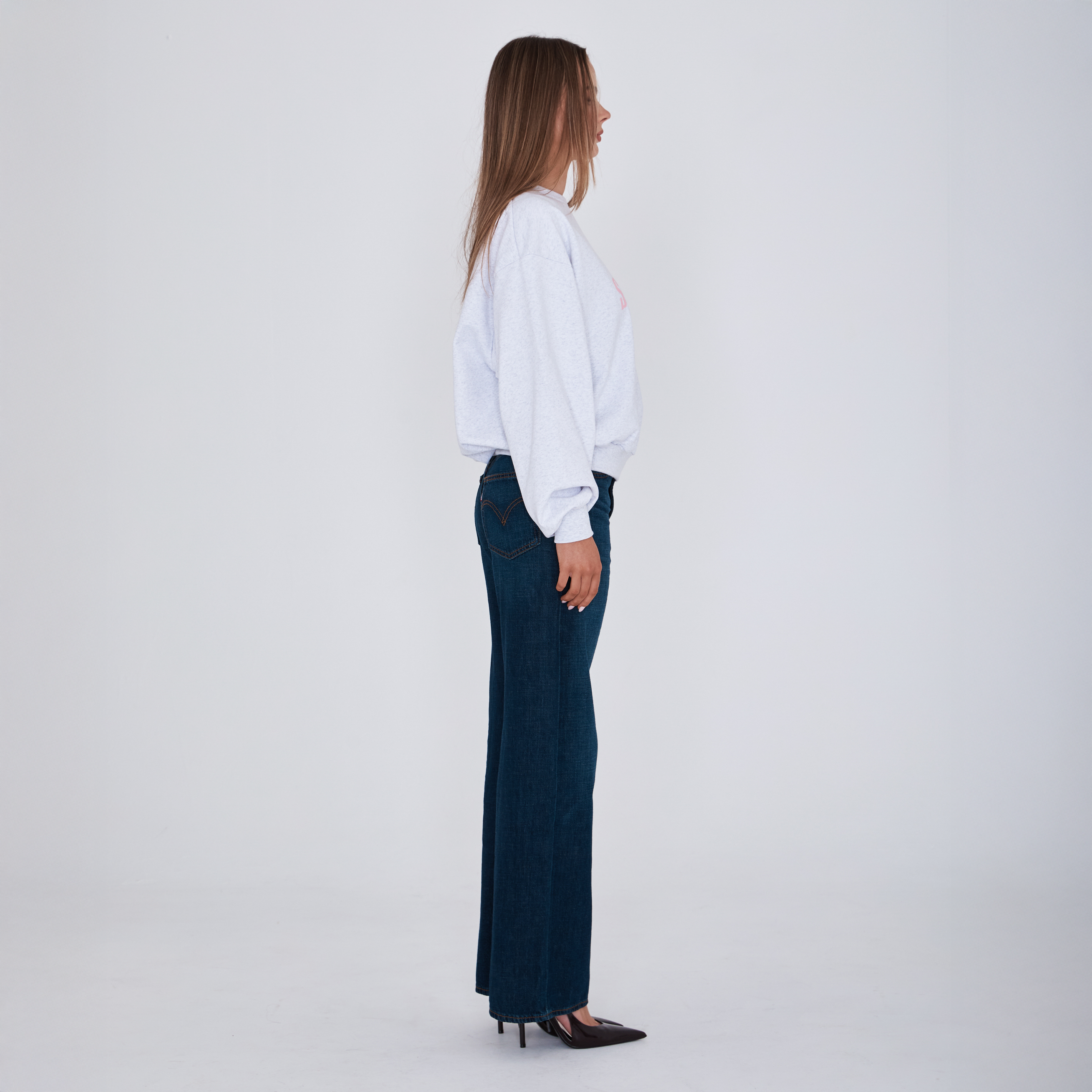 heavyweight headline crewneck - grey