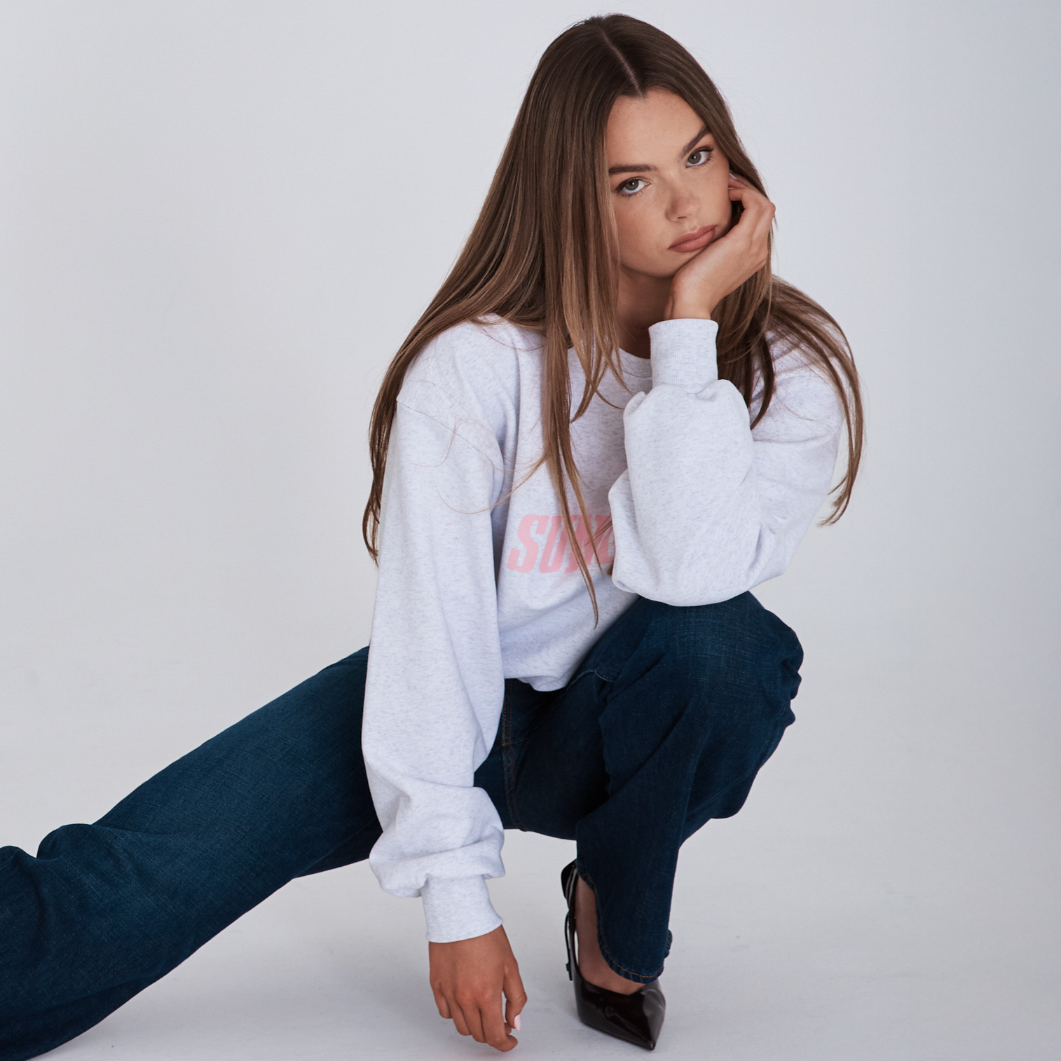 heavyweight headline crewneck - grey